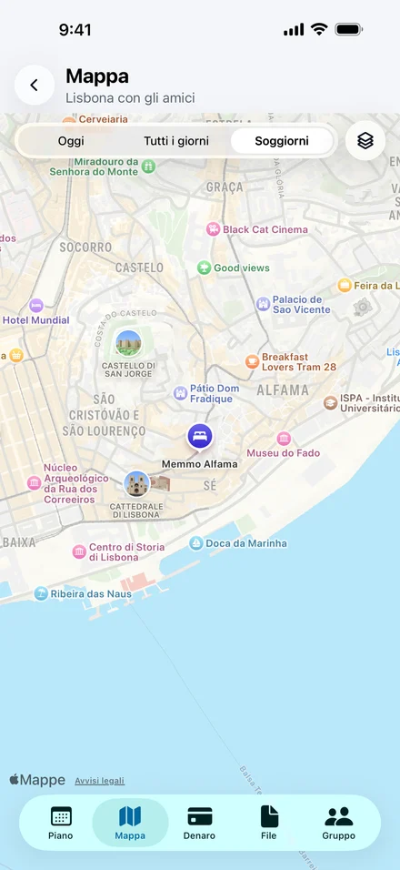 Mappa di Lisbona in Jurni con l’alloggio e i luoghi del viaggio, tra cui Memmo Alfama, il Castello di San Jorge e il Museu do Fado.